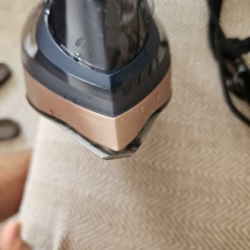 Philips Azur 8000 Ütüsünün Kutu İçinde Kırılan Ucu Tasarım Hatası
