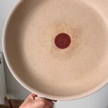 Tefal Tavanının Kısa Sürede Renk Değişimi Ve Sap Bozulması