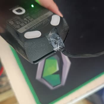 Razer DeathAdder V3 Kablosu Kısa Sürede Bozuldu Ve Bağlantı Kesintileri Yaşıyorum