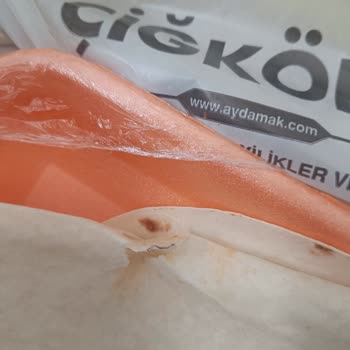 Çiğköfte Lavaşında Tel Parçası Bulunması Sağlık Riski Oluşturdu