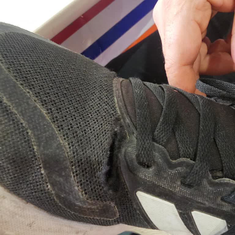 Adidas Runfalcon5 Ayakkabısında Kısa Sürede Deformasyon Ve Yıpranma