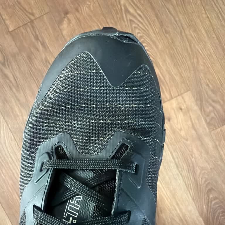 The North Face Goretex Ayakkabımda Kısa Sürede Su Geçirmezlik Sorunu Ve Değişim Reddi