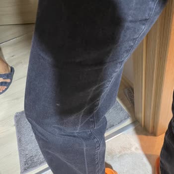 Mavi Pantolonda Üretim Hatası Ve İade Talebi