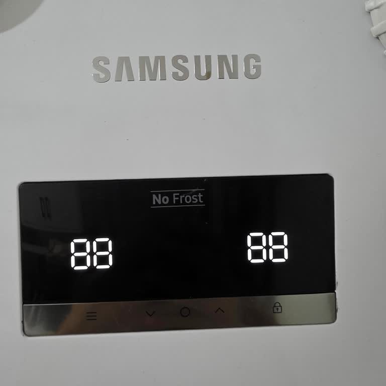 Samsung Buzdolabındaki Dijital Panel Arızası İçin 20 Bin TL Kapı Değişim Ücretine Şikayet