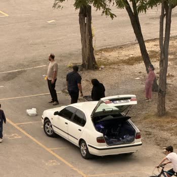 Mangal Dumanı Ve Kokusu Evlerimize Nefes Almaya Engel