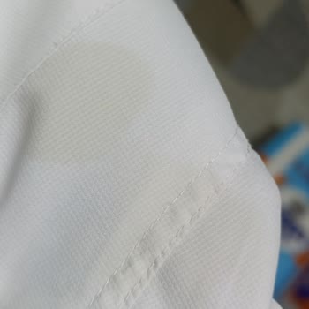 Mad Parfümü Beyaz Kıyafetlerde Leke Bırakıyor, İade Talebi