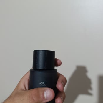 Mad Parfümü Beyaz Kıyafetlerde Leke Bırakıyor, İade Talebi