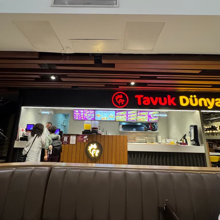Müdürün Çalışan Menüsü Sadece Çalışanlara Verilir Demesi Müşteriyi Küçük Düşürdü
