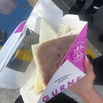 Kötüleşmiş Ambalajlı Sandviç, Şişmiş Paket Ve Ekşi Tat, İade Ve Denetim Talebi