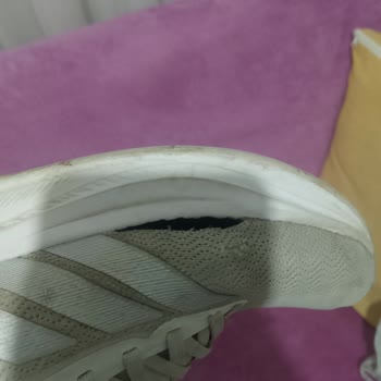 Garanti Altındaki Spor Ayakkabının Kısa Sürede Yırtılması Ve İade İsteği