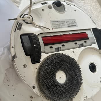 Hepsiburada Robot Süpürge Serviste Kirli Ve Hasarlı Şekilde Döndü: Değişim Ya Da İade