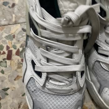 Lacoste Spor Sneaker'ında Kısa Sürede Yırtılma Ve Garanti Reddi