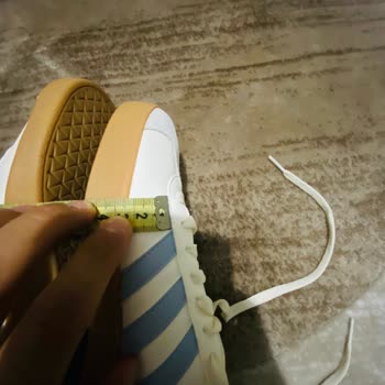 Adidas Ayakkabısının Sol Ve Sağ Ölçüleri Farklı Olduğu İçin Değişim Talebi
