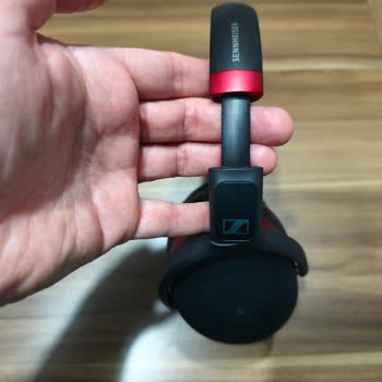 Sennheiser 458 BT Kulaklıkta Cılız Ses Ve Cızırtı, Garanti Süresi İçinde Arıza