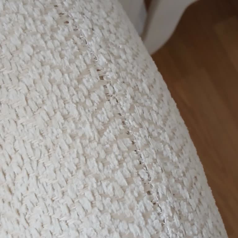 Kumaş Aşınması Ve Dikiş Hatası: 50 Mağaza Ziyaretine Rağmen Çözüm Bulunamadı