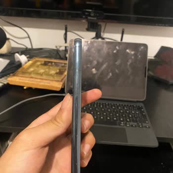 Samsung Galaxy S22 Donma Ve Kapanma Sorunlarıyla Üç Yılda Hayal Kırıklığı