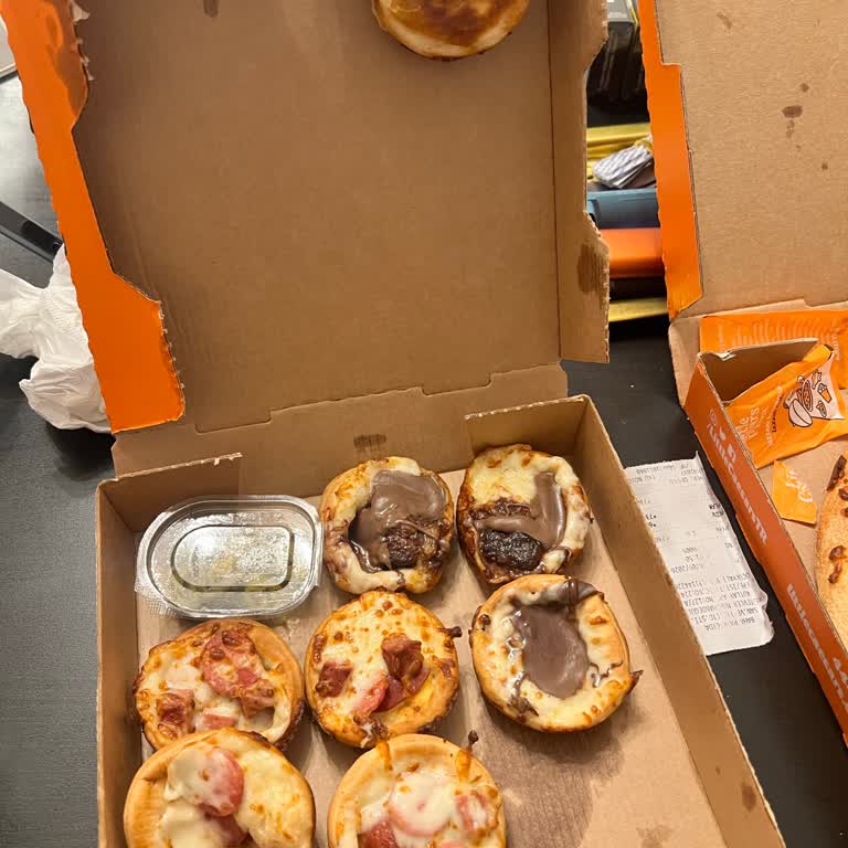 Little Caesars Siparişinde Tatlı Ve Tuzlu Ürünlerin Karışması Ve İade Talebi