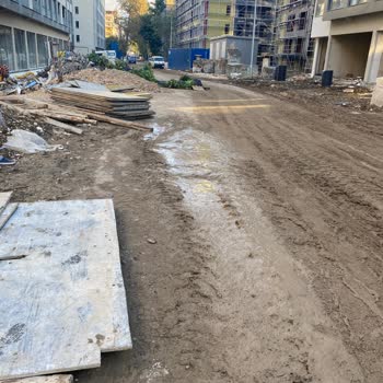 Akpınar Kentsel Dönüşümde Çamurlu Yollar Ve Kapalı Geçiş Kapısı Mağduriyeti