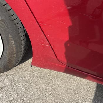 Yemeksepeti Kuryesinin Aracımı Çizmesi Ve Kadına Küçümseyici Üslubu