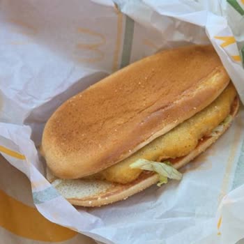 McDonald's Okmeydanı'nda Yanlış Sipariş Ve Hijyen İhlali