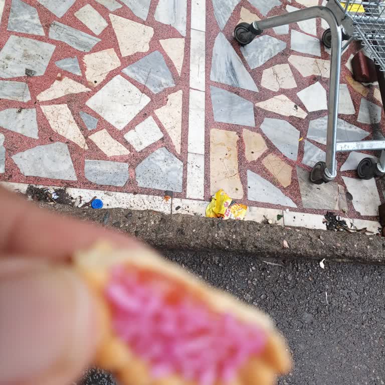 Yarım Bisküvi İçeren Çilekli Eti Ürününün Üretim Hatası