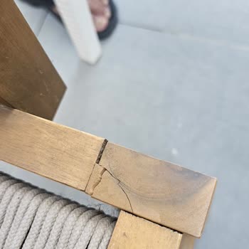 Rehome Bahçe Masası 1 Yılda Çatladı, Şirket Yardım Reddetti