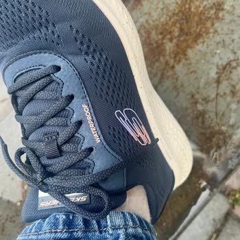 Su Geçirmez Olmadığını Gösteren Skechers Ayakkabı Kullanıcıyı Mağdur Etti
