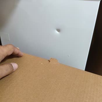 Hasarlı Mini Buzdolabı Kapağı İçin Acil Servis Talebi
