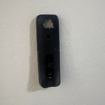 Philips SpeedPro Max XC7043 Duvar Aparatının Kısa Sürede Kırılması Ve Ücretsiz Değişim Talebi