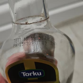 Torku Üzüm Sirkesi İçindeki Siyah Parçacıklar Gıda Güvenliğini Tehdit Ediyor