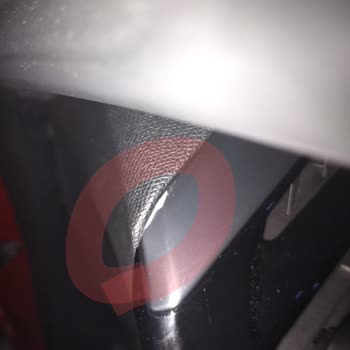 Peugeot 408'te İç Trim Boya Dökülmesi Ve Geç Uyanma Sorunu Garanti Reddiyle Çözülmedi