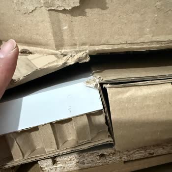 IKEA'dan Hasarlı Parçaların Hızlı Değiştirilmemesi Ve Müşteri Hizmetleri Sorunu