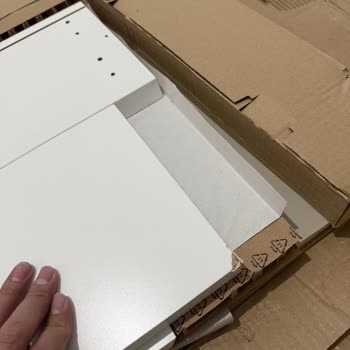 IKEA'dan Hasarlı Parçaların Hızlı Değiştirilmemesi Ve Müşteri Hizmetleri Sorunu