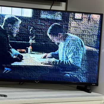 Vestel Televizyonum Netflix'te Donuyor, Servis Çare Bulamıyor