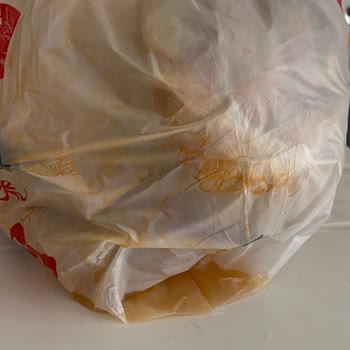 Yemeksepeti Siparişimde Menemen Suyunun Kaçması Ve Pişi Islanması
