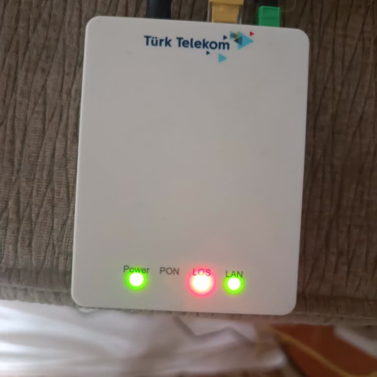 Kesintisiz İnternetsiz Abonelikte Yüksek Cayma Bedeli Ve Tekrarlanan Elektrikçi Masrafları