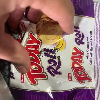 Son Kullanma Tarihi Geçmemiş Küflü Kek, Gıda Güvenliğine Güven Sarsıldı