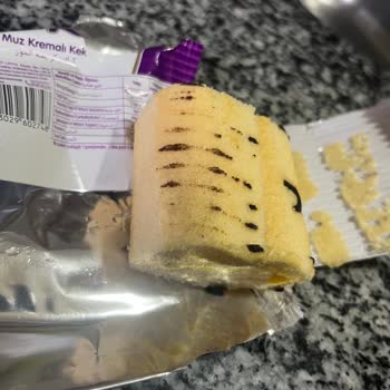 Son Kullanma Tarihi Geçmemiş Küflü Kek, Gıda Güvenliğine Güven Sarsıldı