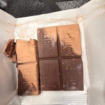 Migros Züber Bitter Çikolata Renk Değişikliği Ve Tadı Bozulmuş