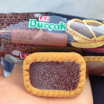 Bitter Çikolatalı Bisküvinin Çikolatasında Görülen Beyaz Noktalar