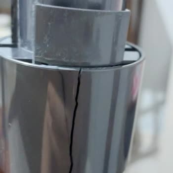 Garanti Süresi Dolduktan Sonra Çatlayan Dyson V15 Borusu İçin Ücretsiz Değişim Talebi