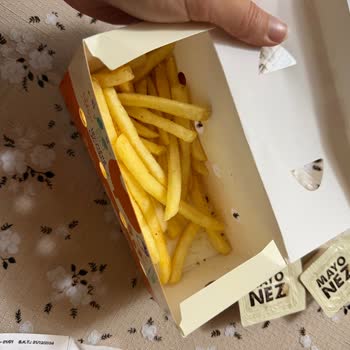 Popeyes Şubesinde Eksik Ve Yanlış Sipariş, 710 TL İade Talebi