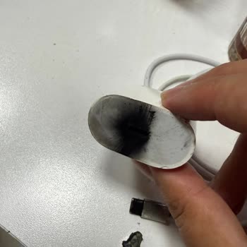 Apple Adaptörünün Patlaması Tüketici Güvenliğini Tehlikeye Attı
