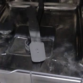 Beko BM 6146 Bulaşık Makinesi Temiz Yıkamıyor Ve Paslanıyor, Değişim Talebi