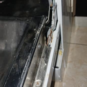 Beko BM 6146 Bulaşık Makinesi Temiz Yıkamıyor Ve Paslanıyor, Değişim Talebi