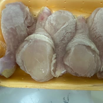 Bozulmuş Tavuk Ve Karnabaharda Solucan, Getir Ve Market Sahibi Tarafından Küçümseyici Tavır