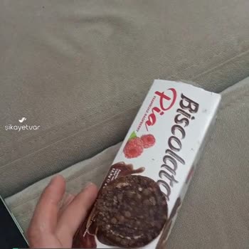 Biscolata Pia Bakteri Üremiş Gibi Görüntü Var