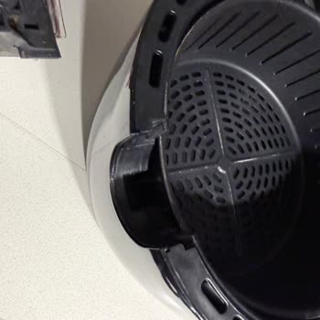Schafer Airfryer Sepet Sapı Kırıldı, Yedek Parça Bulamıyor Ve Çözüm Talep Ediyor