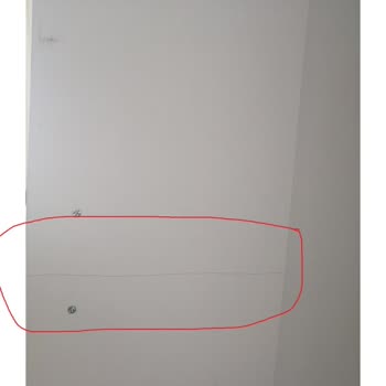 Kurulu Gardıropta Çatlak Kapaklar İçin Yedek Parça Ve Montaj Talebi