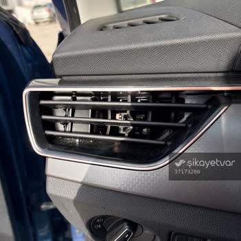 Skoda Scala Menfez Kanatçıklarının Kalitesizliği Ve Yetkili Servisin Ücret Talebi